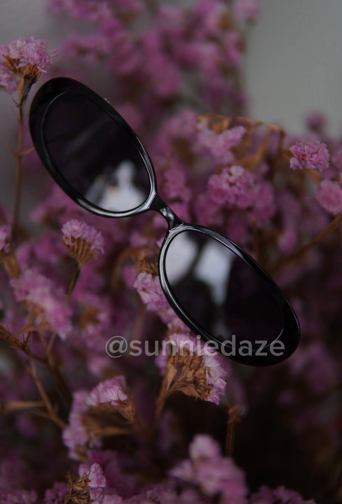 SunnieDaze Oval Petite Sexy Stylish Sunglasses Women